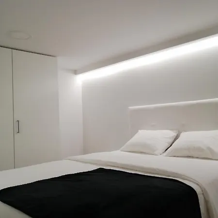 Homeforguest Bioma Modern & Minimalist *